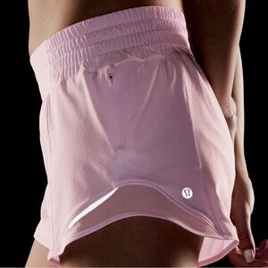 Lululemon hotty hot high rise short  2.5 lined
